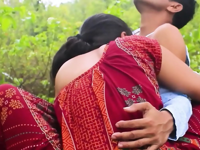 Sexcom ko bhabhi pados criss-cross