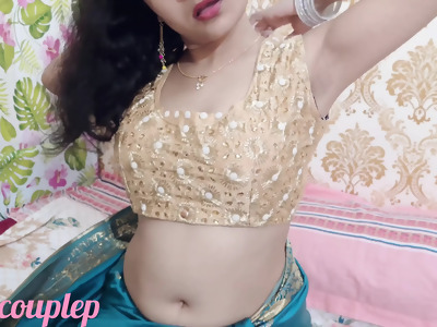 Sexcom bhabhi comely indian saree