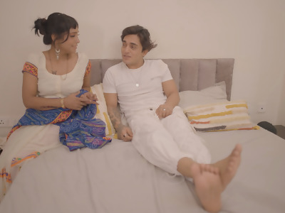 Sexcom maid erotic seeing malik